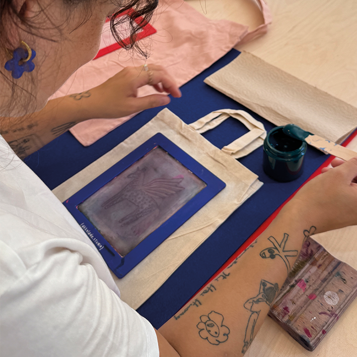 Siebdruck Workshop mit fertigen Sieben